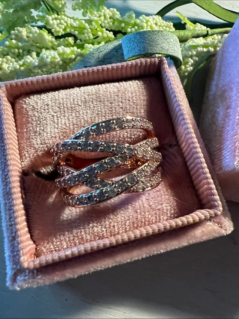 Bomb Party size 8 diamond CZ on rose gold